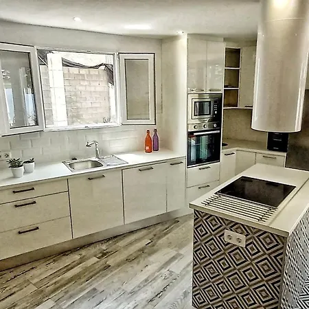 Semesterbostad Berolo 1 *